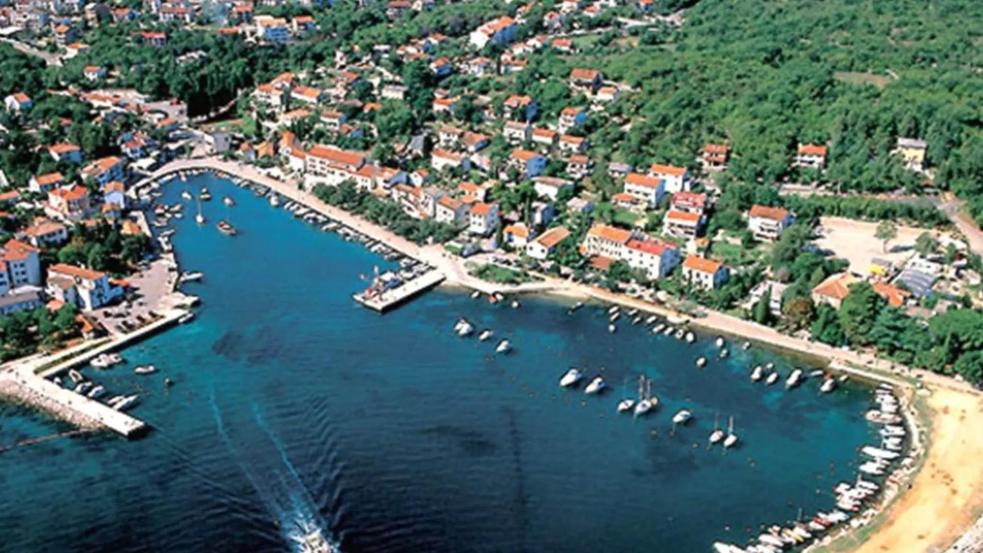 Cosy Apartment In Malinska Near Sea